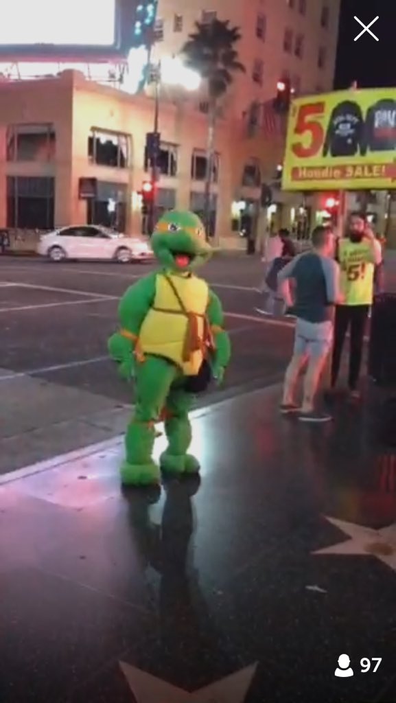 redoctober25's tweet photo. @Adamthewoo PastHisPrimeDrunkenTurtle LeoNARDo #PHPDT https://t.co/r4P9m3wyC6
