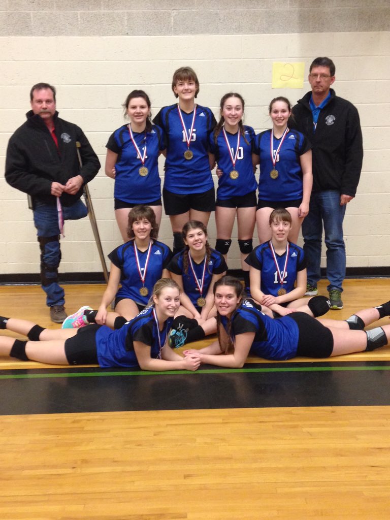 7PwolvesVball's tweet photo. @KimJohnston @MHNRooney Congrats 7P U15 Girls VBall win Gold vs Brooks Elite in 3 @SEAVCVolleyball today #teamwork https://t.co/AbK3I2pkKB