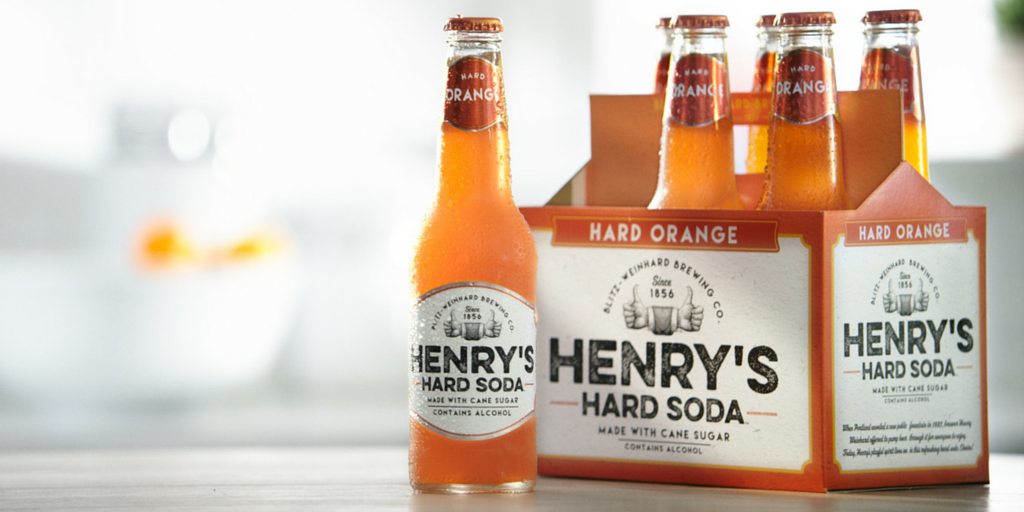 HenrysHardSoda's tweet photo. Orange for the win. #LiveHardish #SB50 https://t.co/ZAmwRKw9bD