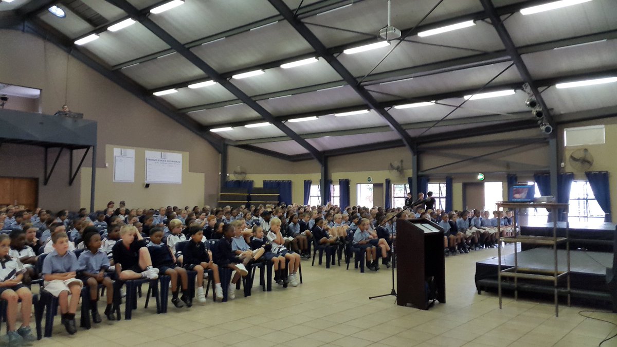 KIOCharityShop's tweet photo. @rhinosa2 @wildlifesa5 educators presenting to over 580+ learners about #poaching &amp; #Wildlife #Trafficking.#Rhino https://t.co/UtsP1hK8qm