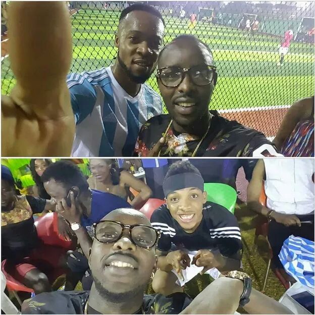 siriusblack256's tweet photo. @eddykenzoficial ENJOYS MOMENT WITH NIGERIAN KETCHUP & @2niteFlavour
#ConsultUgZabantu #BeraMuClass https://t.co/wvxOPT6O4d