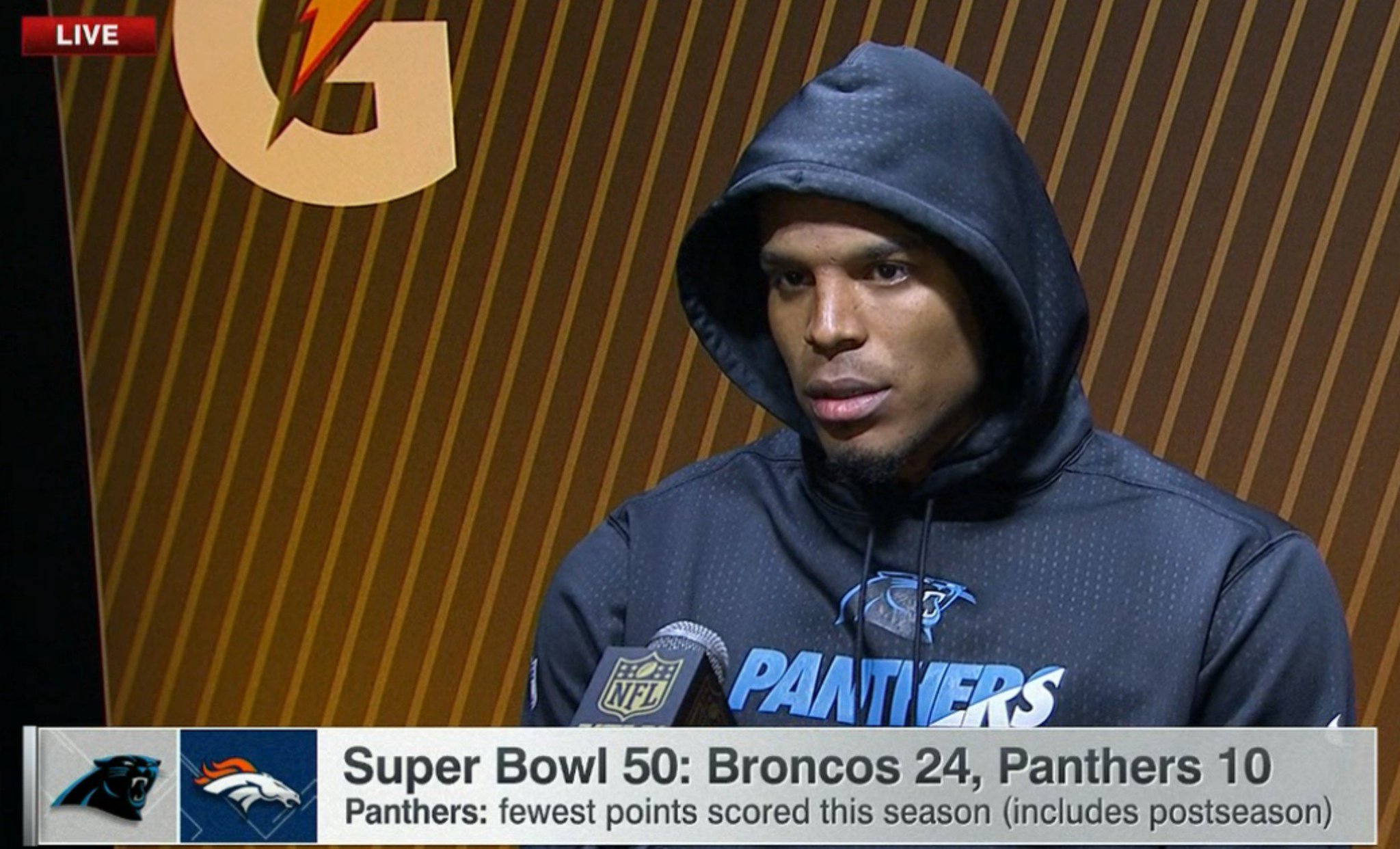 CaqgyJnWwAASK17.jpg:large