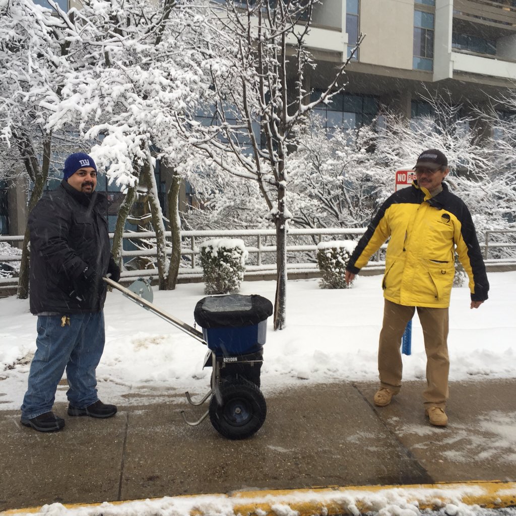 ParkerInstitute's tweet photo. Please use caution during the winter weather advisory that's in effect for Monday https://t.co/CD8El9c6qO… https://t.co/A8LU4iEQc6