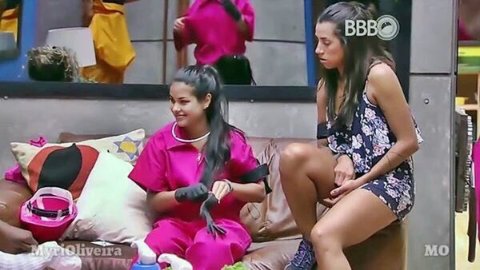 gabiihsillva3's tweet photo. Ahaha A Cara Da Putiane Adooro #renik #munik #bbb16 #juliputa https://t.co/6JTBTnPmRT