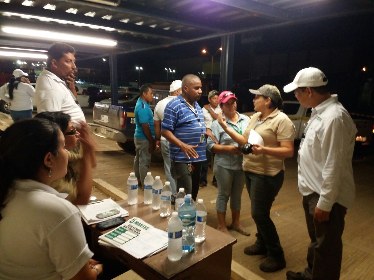 MiAmbientePma's tweet photo. S.G. @felixwing culmina recorrido en los puntos autorizados para extracción de agua cruda en Herrera y Los Santos https://t.co/CLmXn6kC9V