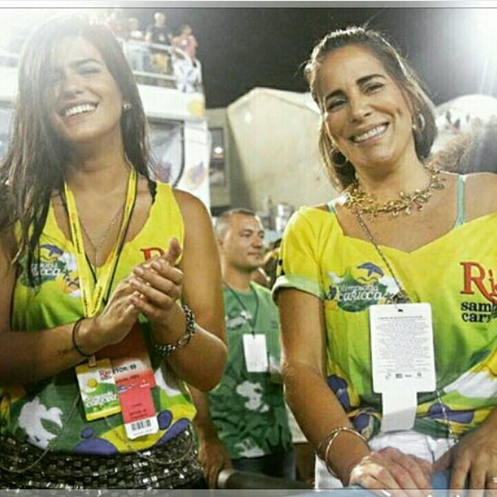 Piresgloria_'s tweet photo. Tão lindas! ❤ ❤ 
# Carnaval 2016 #Sapucaí https://t.co/7UQMtstRj2