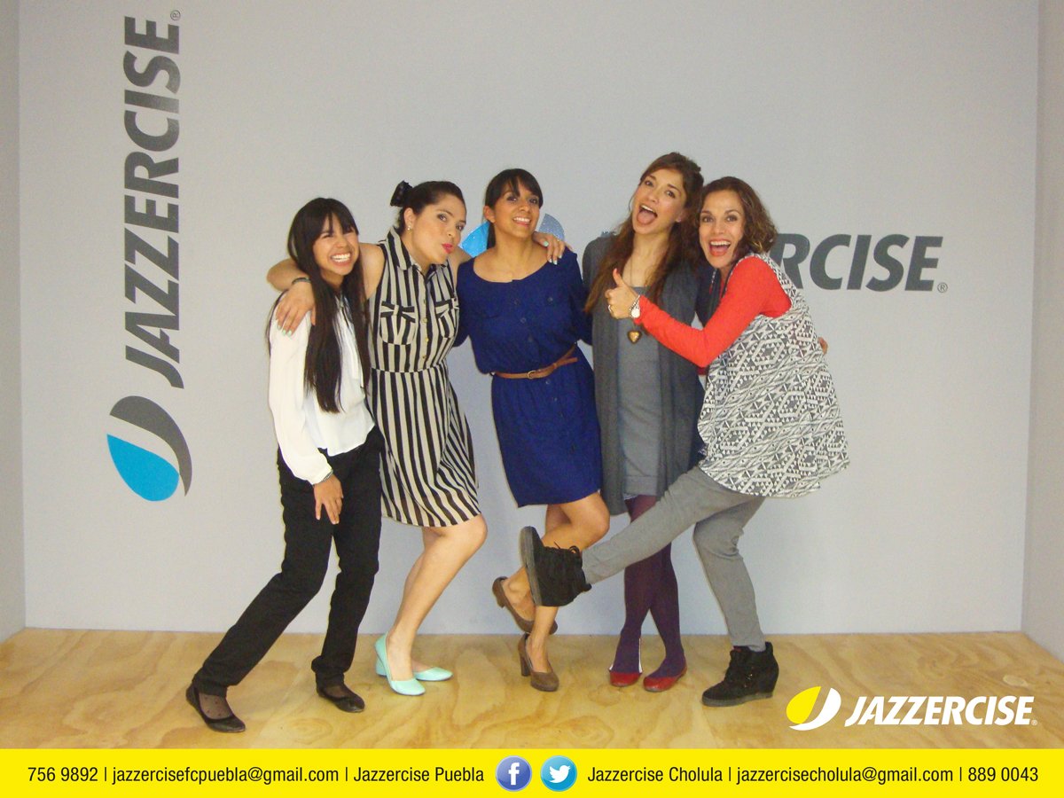 CholuJazz's tweet photo. Nuestro #jazzercisekrew (casi completo) ¿Ya nos conoces? ¡Ven a @CholuJazz! https://t.co/EA96guPkqW