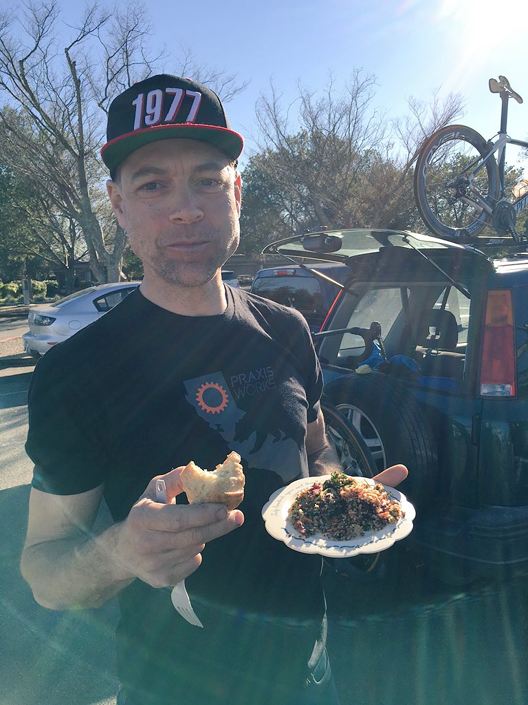 TMBEquator's tweet photo. #tmbequator chef @mattaccarrino nailed 2days post race food. #cherrypiecrit #quinoaveggiesalad #buttermilkbiscuits 🙏 https://t.co/P2eerH00lU