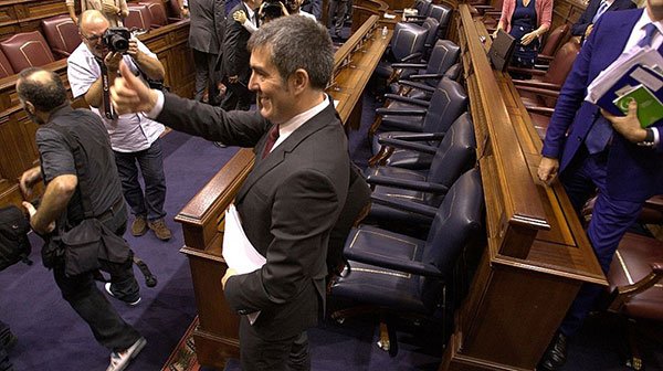 asociacionascav's tweet photo. ASCAV acusa al Gobierno de rendir pleitesía al sector hotelero https://t.co/X9rF2wiwp9 @aurora67101871 @JLLutzardo https://t.co/31XZUITL5z