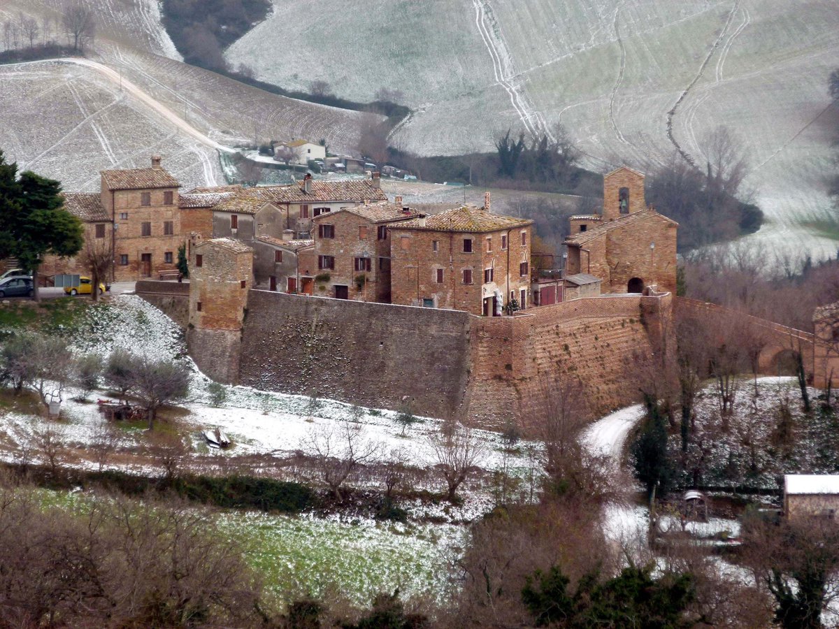 italiadasogno's tweet photo. Giorgio Rodano #Loretello #Marche @MarcheTourism @iLoveMarche @RaccontiMarche @marcheforyou https://t.co/4WiBdIT4ZB