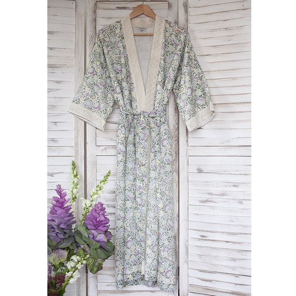 VerryKerry_'s tweet photo. We only have one left of this #beautiful #cotton #silk #kimono #dressinggown. A #perfectpr… https://t.co/8l4XV8cnzV https://t.co/DmmybOJS6E