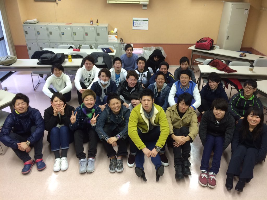 osakars's tweet photo. 毎月恒例のST2D集合写真📷✨
今回のテーマは、『素』笑
皆、学校が大好き❗️❗️
進路に悩む人✨
学校の様子を見に来てください♥️
#リゾスポ #ST2D #学校大好き https://t.co/fjkIBUTfq6
