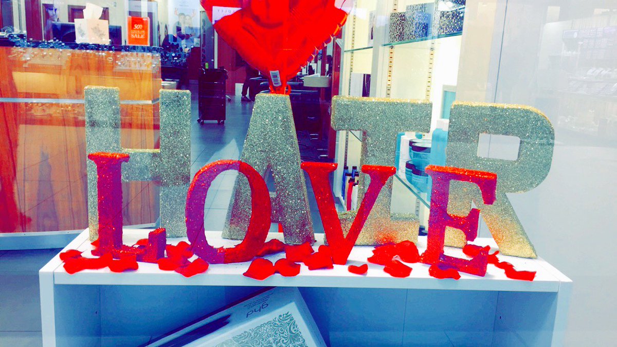 RUSHStell's tweet photo. <3 <3 Love is in the air at @RUSHHairBeauty <3 <3 https://t.co/0iZZOWaH7f