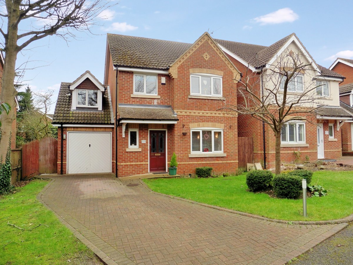 DW_RealEstateUK's tweet image. #PrivateRoad #HouseGoals #Dunstable deakin-white.co.uk/properties-for…