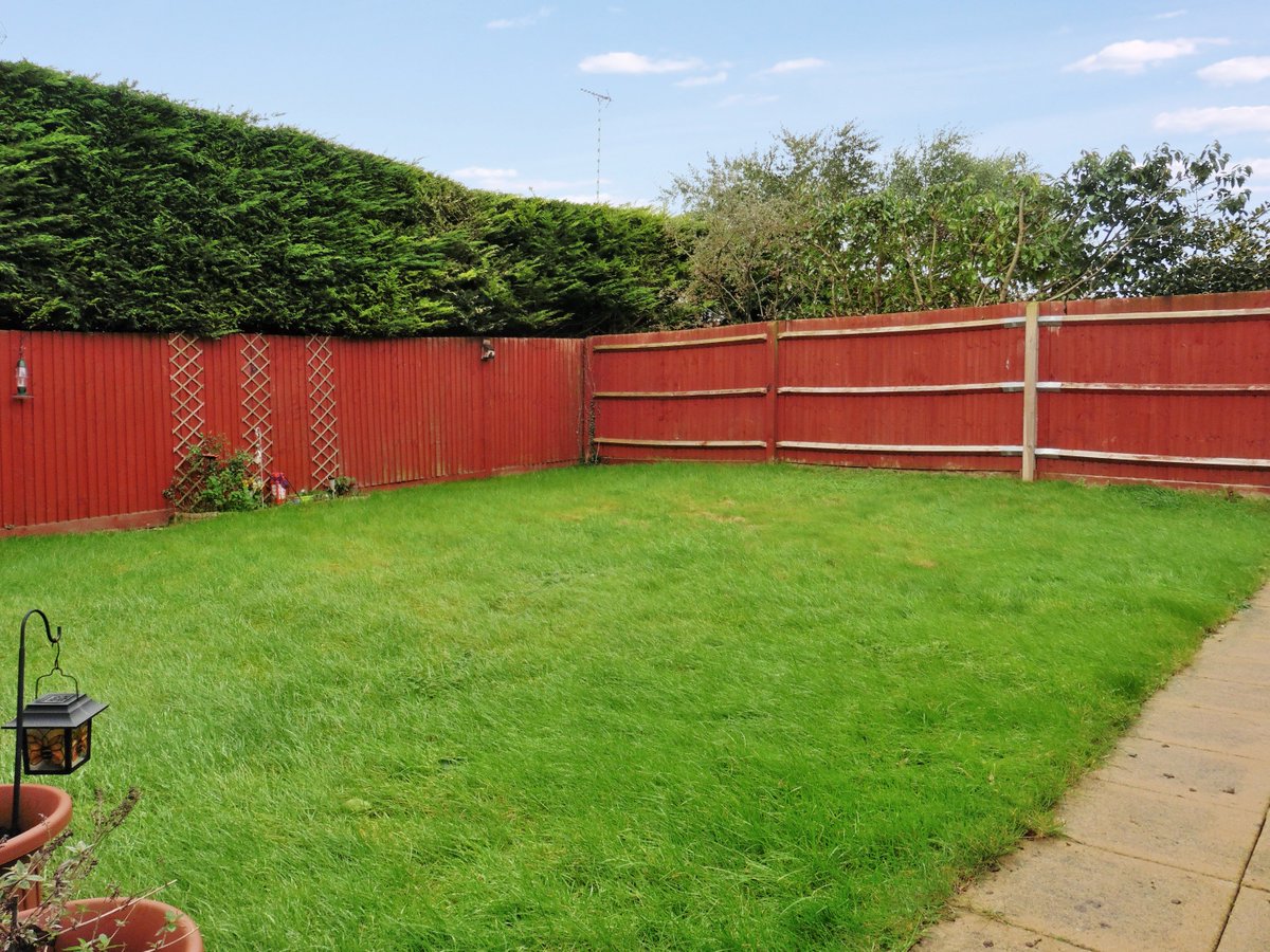 DW_RealEstateUK's tweet image. #PrivateRoad #HouseGoals #Dunstable deakin-white.co.uk/properties-for…