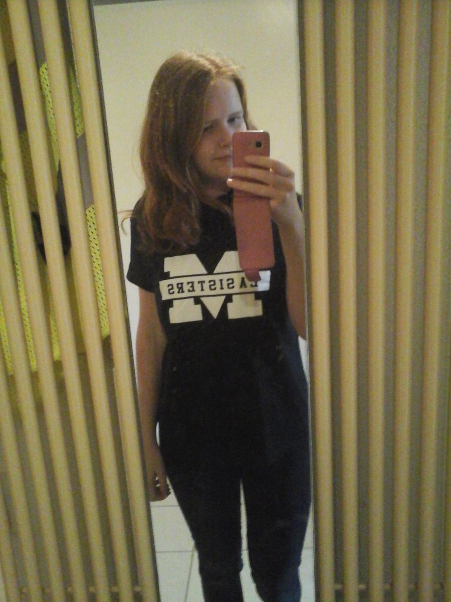 xmaaike_xx's tweet image. Omgg soo happyy with it😱❤ THNXX @_LASISTERS @monicageuze @LOISWATTIMENA