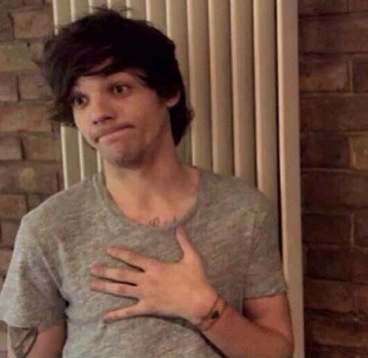 trueVANDA's tweet image. Бриана подает в суд на всех ЛШ за то,что мы оскорбляем её и лезем в её личное пространство

#Vote1DirectionUK #KCA