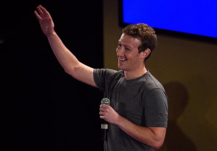 Forbes's tweet photo. Mark Zuckerberg is now richer than Jeff Bezos https://t.co/DC6Kv5S41c https://t.co/HvqXKXQ5vw