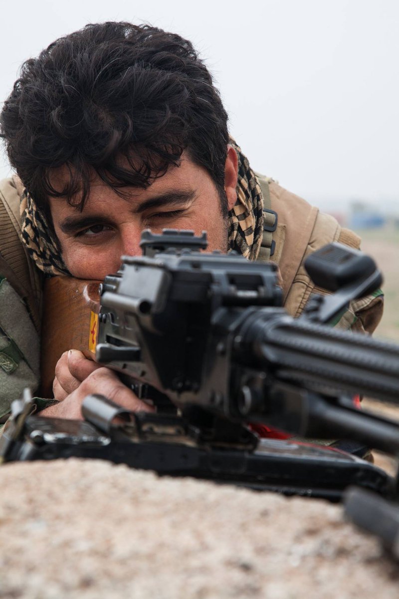 CENTCOM's tweet photo. RT @CJTFOIR: German trainers conduct react to contact drills w/Peshmerga soldiers near Erbil https://t.co/T1m17cPfIT https://t.co/GAUySOKMjs