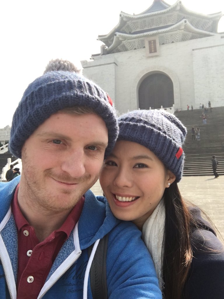 AdamHillEDU's tweet photo. In Taipei with @stephlamying, still supporting @AlderHeyCharity #imabobble #teamlewis @algarvedonna @Matalan https://t.co/mu5fMBFYSi