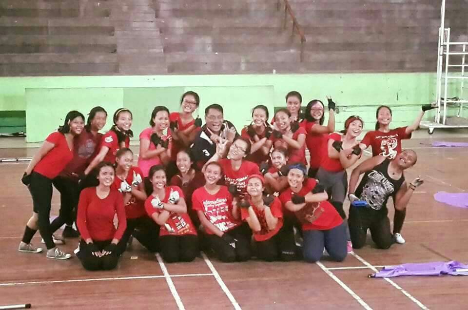 Yg baju merah jgn smpe lolos, ini ONG maaaa ✔ #IniImlekNet @Ini_Talkshow <a href="/netmediatama/">Netmedia</a>