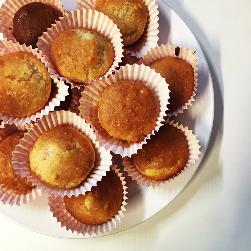 beccin_'s tweet photo. 6/30 'bake cakes for people' from my mum - #glutenfree #dairyfree... #thirtydaysto30 #30days #challengeaday #day6 https://t.co/b4OJreMkv0