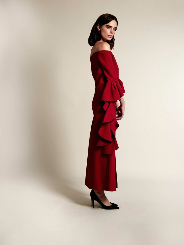 MATCHESFASHION's tweet photo. #LeafGreener picked her favourite #MATCHESFASHION looks. Discover the #MFxLeafGreener edit. https://t.co/WZ6Xj1wx9q https://t.co/09cW0OTRO4