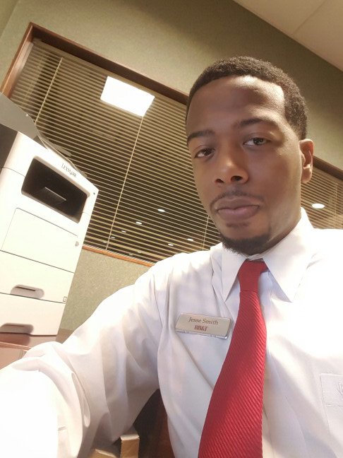 _JT_Smith's tweet photo. I got to start taking off the day after the Super Bowl #IGotToDoBetter 😢😢😢 https://t.co/i6MMPunrAH