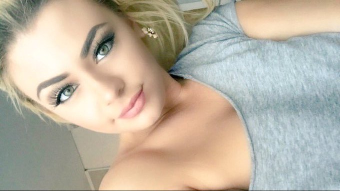 A beautiful kickoff to your #mirrormonday with @MsKavallari https://t.co/4ofUE2wSjf<a href="/tag/mirrormonday"class="tags">#mirrormonday</a>