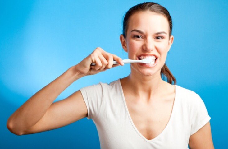 Dr. Amanda Bianchi on Twitter: "Happy #Monday happy #brushing! Do one thing  differently to brighten your day >> @TowerHillDental  https://t.co/W0NcZpBBrZ"