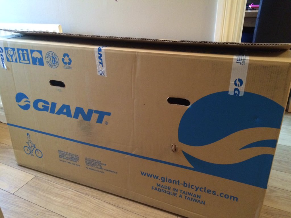 BottrillMatthew's tweet photo. @GiantUK the count down to my first triathlon is one step closer. #triathlon #cyclingFAST #smashitup https://t.co/EFwRV5IBKe