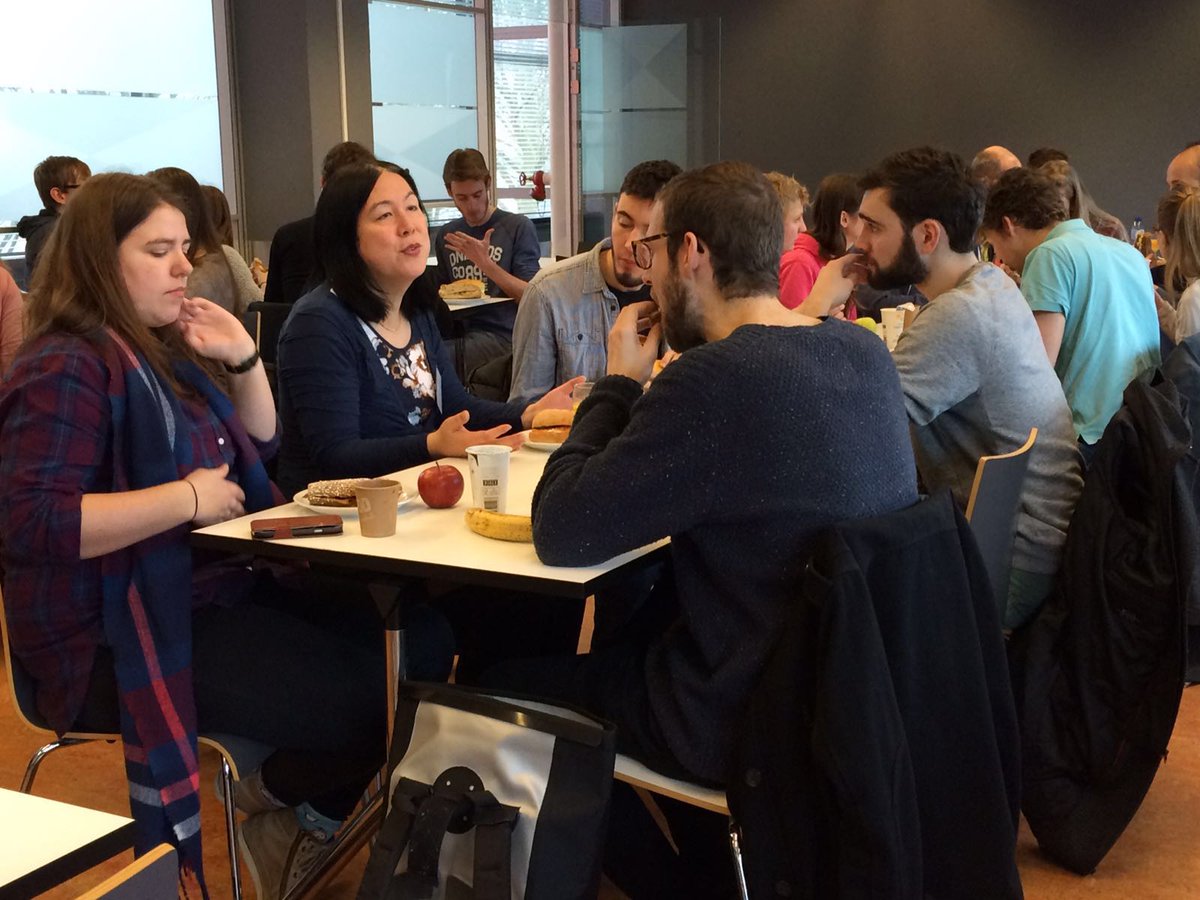 EEMCS_TUD's tweet image. Bedankt alumni #EEMCS voor bijdrage aan onze mastervoorlichting @tudelft vandaag!