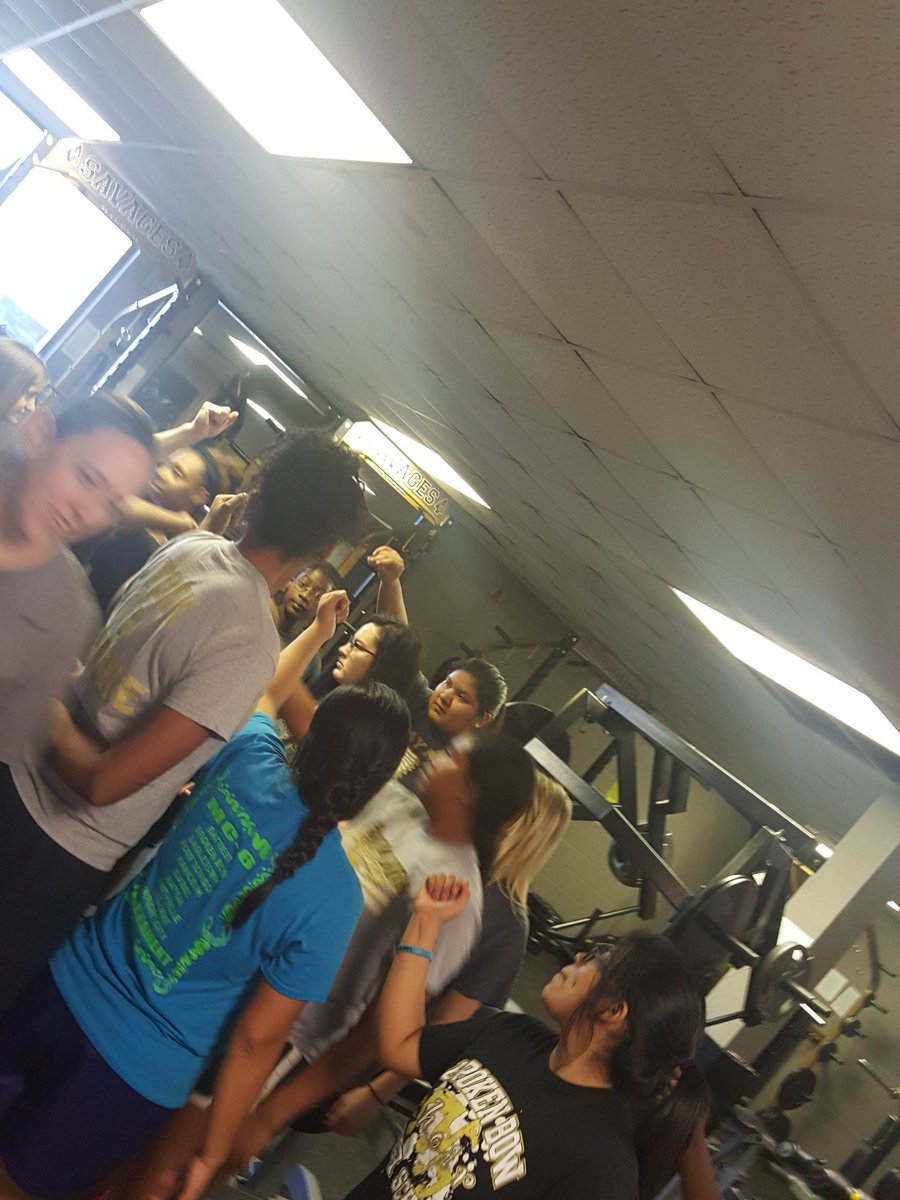 Lemon_Slabaugh's tweet image. Morning weights wrapped up getting ready for Hugo #WeRNotScared