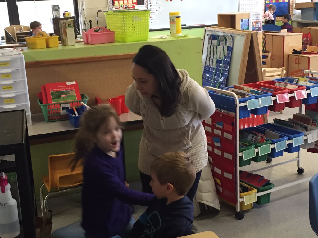 wineselementary's tweet image. Parent Involvement Day in full swing at Wines.
#NAAPID
#wecarea2schools