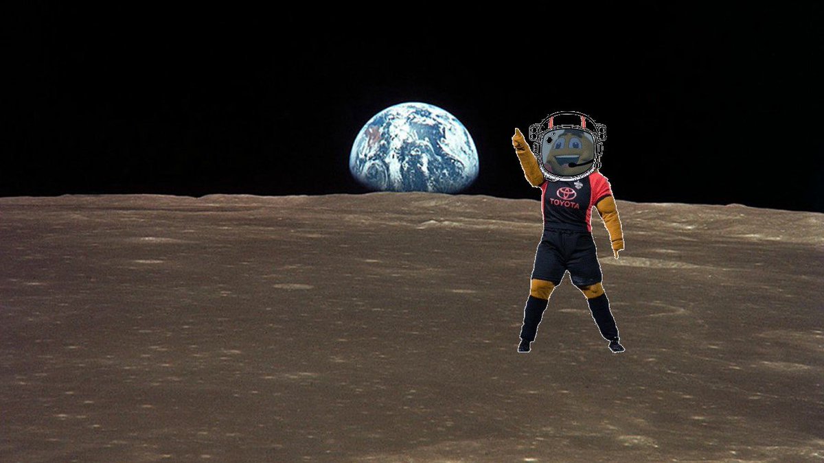 Mascot4Hire's tweet photo. #MoonFC launches w/mascot (me) & natural rivalry w/the NY Cosmo(naut)s. Garber is so jealous. #InterGalacticos https://t.co/vPZX3vMq9M