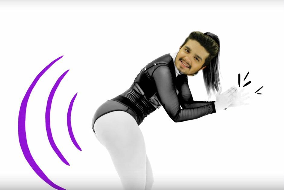 Toooea's tweet photo. relaxa miga,ta gostosa 
#luansantanasaidoarmario https://t.co/UeJxB3FIr8