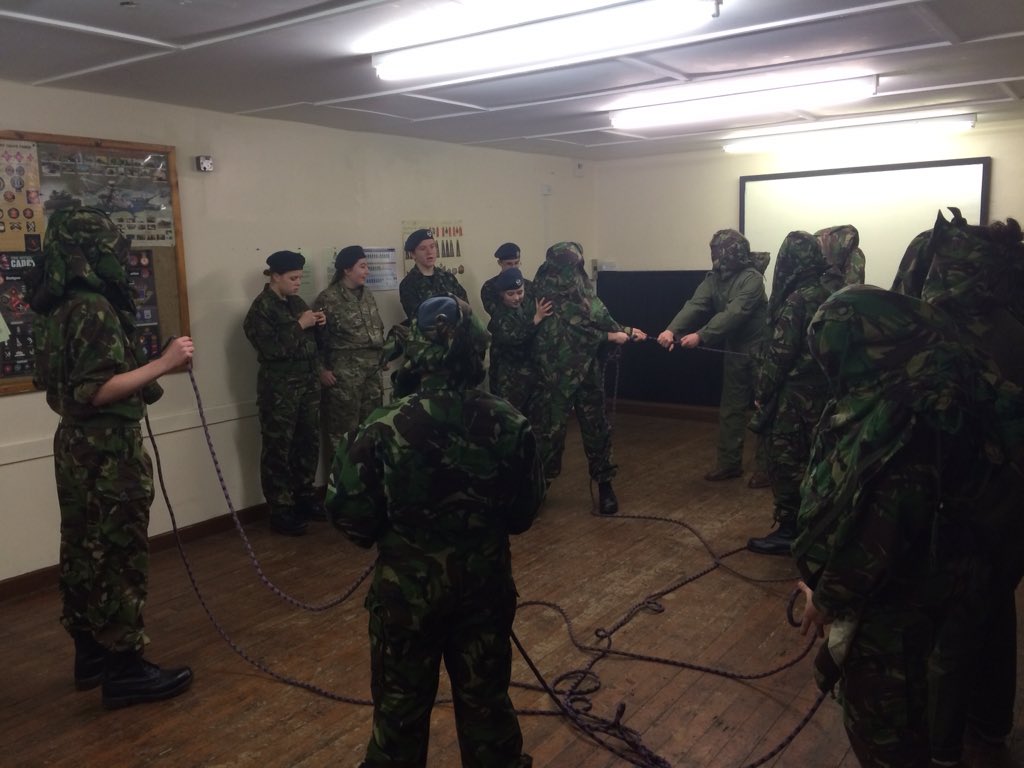 1032DF's tweet image. Working as a #team to overcome challenges #whatwedo #ATC75 #JoinUs