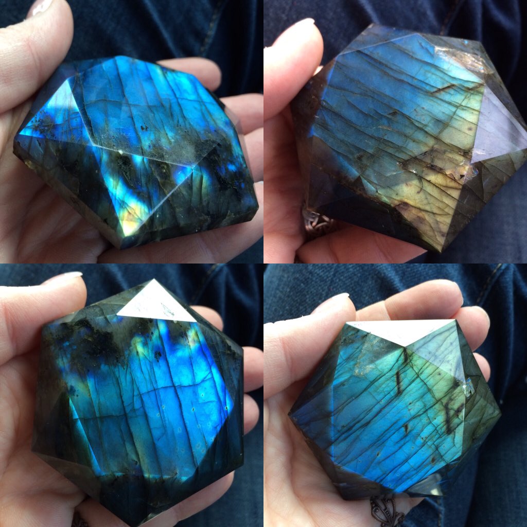 SilverFireStone's tweet photo. My beautiful new piece of Hexagonal Labradorite ๐ #CrystalJunkie #LabLust #StarOfLife https://t.co/xtYGzegaAL