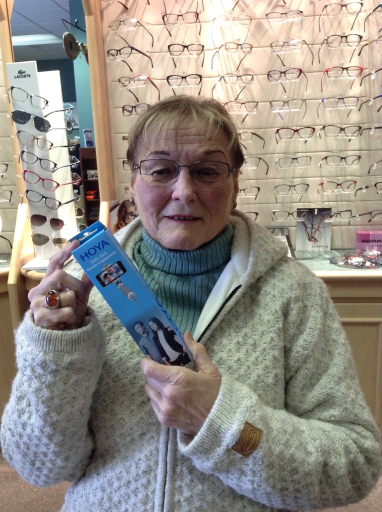 Shawna0007drb's tweet photo. Luba in her new ID lifestyle @HoyaCanada #HOYAPICTUREPERFECT https://t.co/P3zQ7Rwvz9