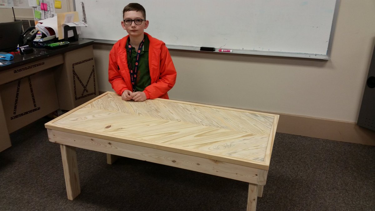 Clombard wanted to design and build a table.#middleschoolbuild #DMSlearn #MCSlearn #future builders # power tools