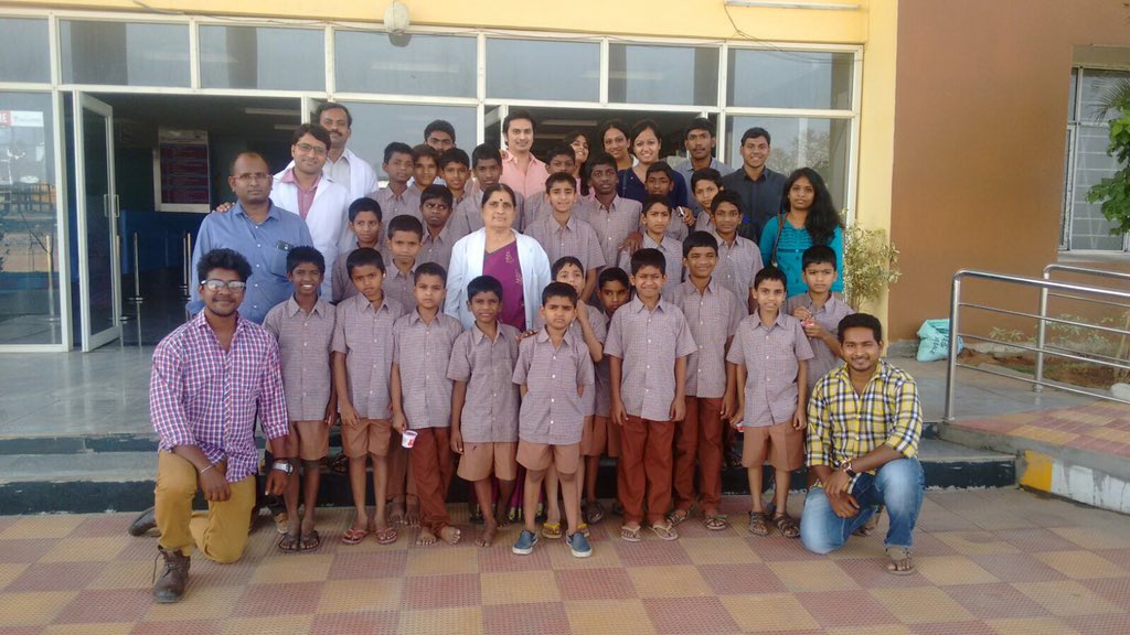 tgnindia's tweet photo. Our #DreamsCelebration team with our champs and authorities at the Malla Reddy Hospital for Dentistry Workshop! https://t.co/PNkPVYkyyQ