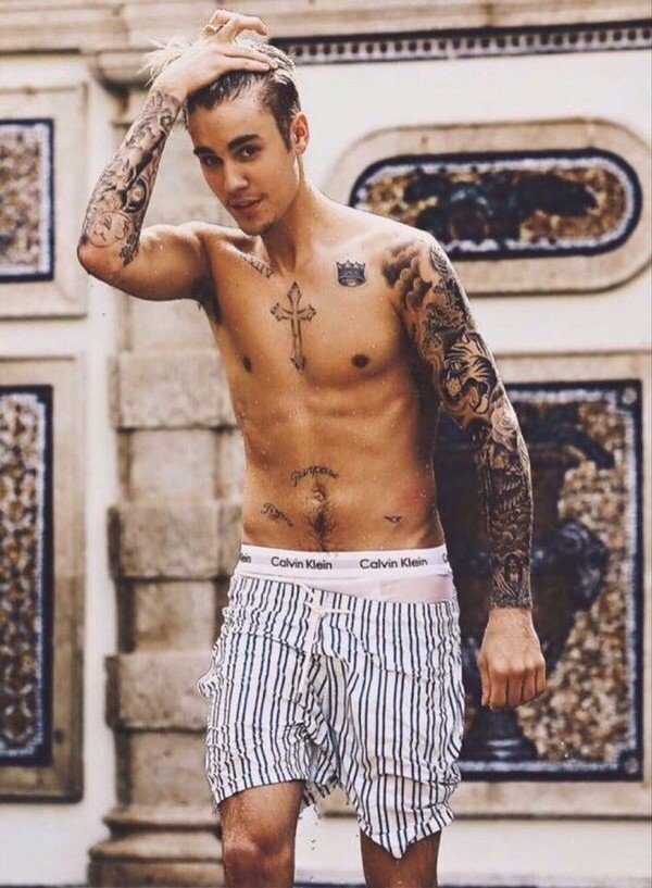 Deleted (@fakeb16) on Twitter photo 