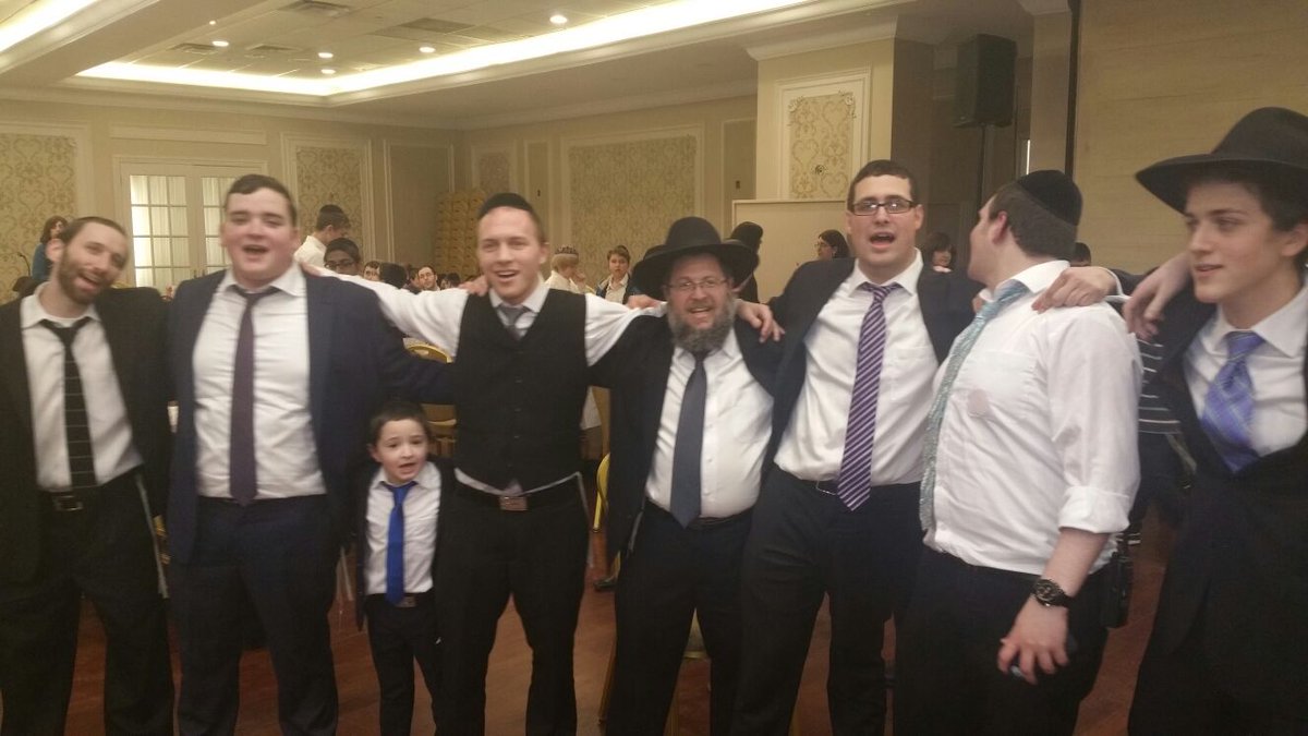 ShabbosOfAchdus's tweet photo. More from Motzei Shabbos https://t.co/cpAmIEhbLO