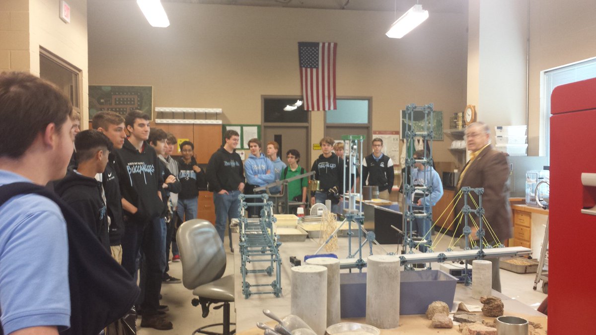 jesCompSci's tweet image. North Bay Haven in the concrete lab @gainemp