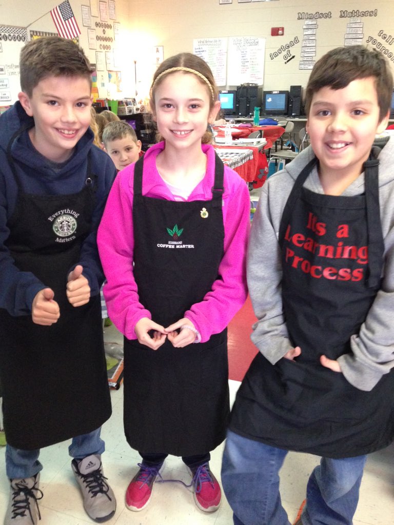 Hogies4th's tweet image. Hogatties Cafe opened for business today! #funfractions