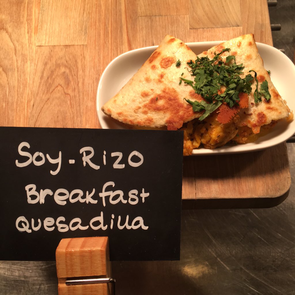 pacrockstrong's tweet photo. Breakfast doesn't have to be all eggs and bacon.. ☕️🍴 #catercraft #pacrockstrong #creative #catering https://t.co/yz0JZltbRl