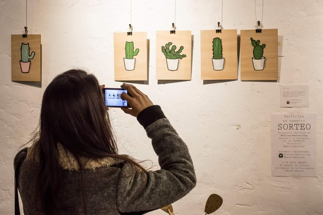 eJdG's tweet photo. Hacer foto de una de las obras de @schmetterlingxx con #catcactus  y #galeriamoraima en su Instagram para sorteo! https://t.co/TvGYR19UCp