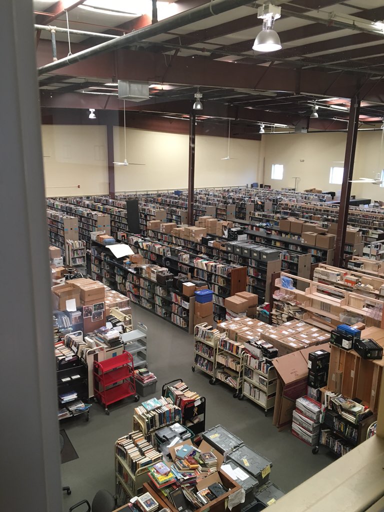 Loyalreader's tweet image. This is the warehouse/off-site location I catalog at :) #lis7423