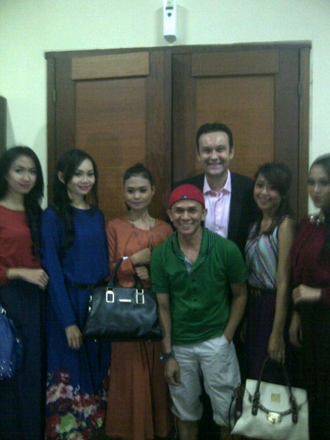 I just required a good attitude models and loyalties to career next NO others #urbannote