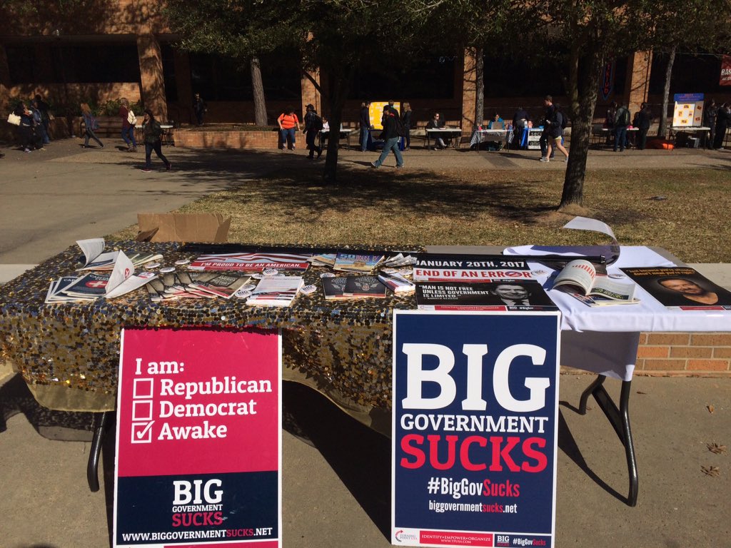 SHSU_TPUSA's tweet photo. Hey Bearkats! We're at the #SHSU org fair! Stop by for some free goodies! https://t.co/6a6JD88JGd